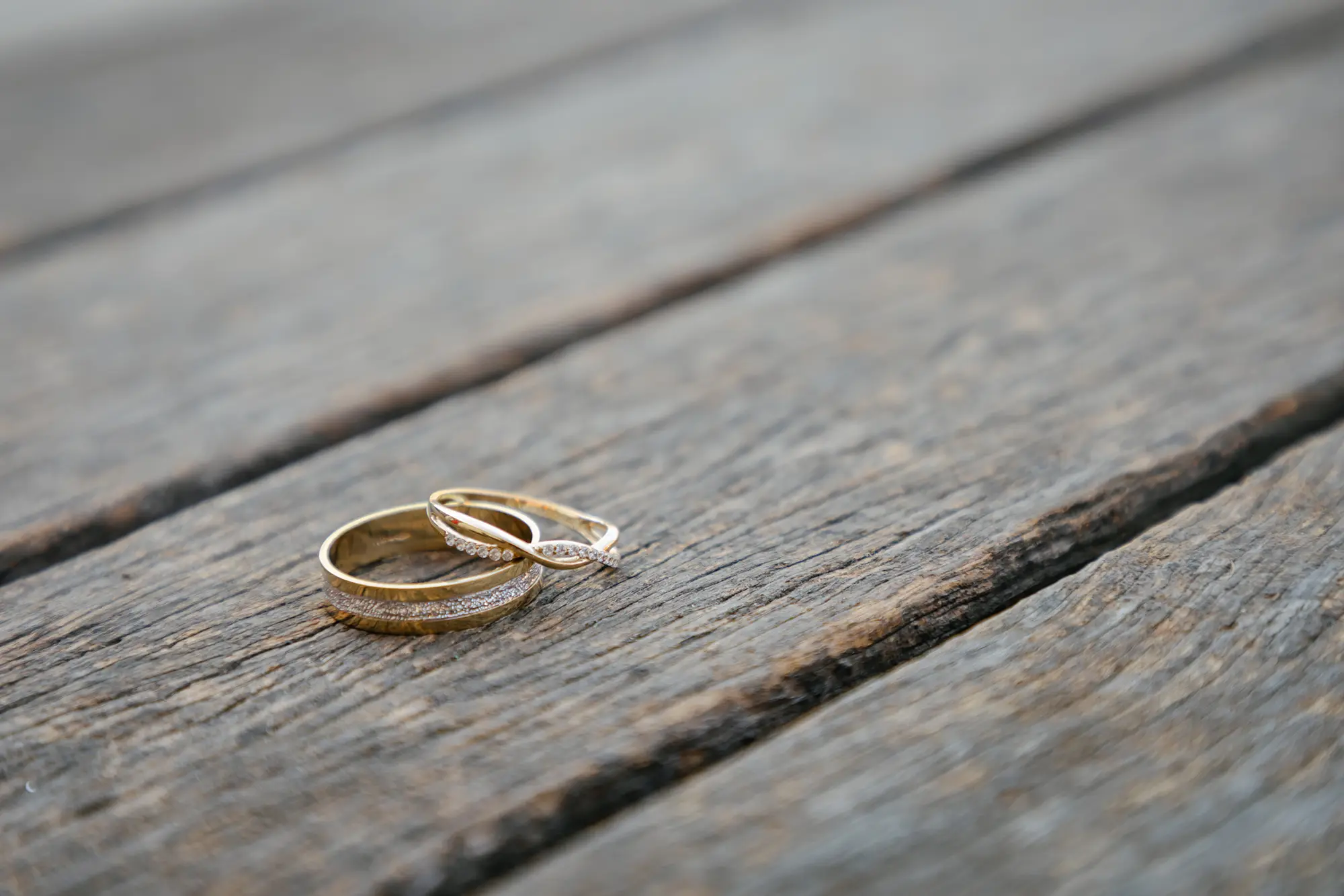 photographie des alliances de mariage